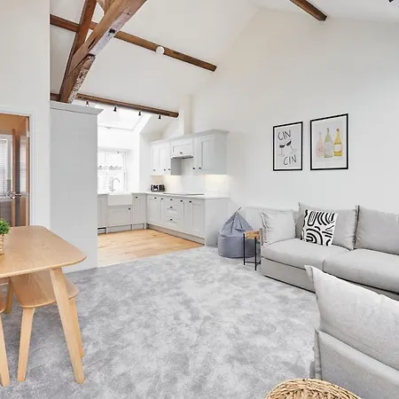 Host & - 2 The Mount 度假居 惠特比