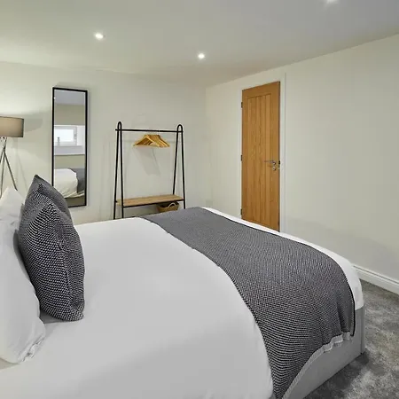 Host & - 2 The Mount 度假居 *